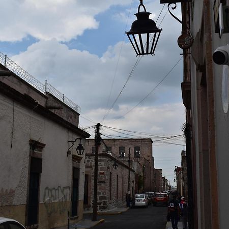 El Suburbio - Serapio Rendon Morelia Eksteriør billede