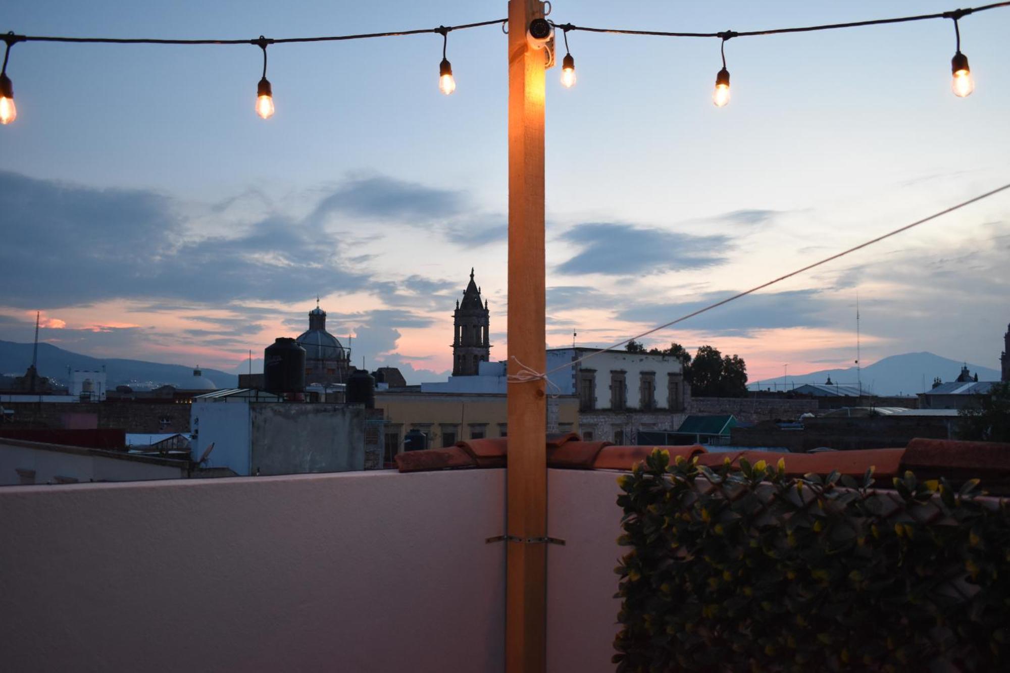 El Suburbio - Serapio Rendon Morelia Eksteriør billede