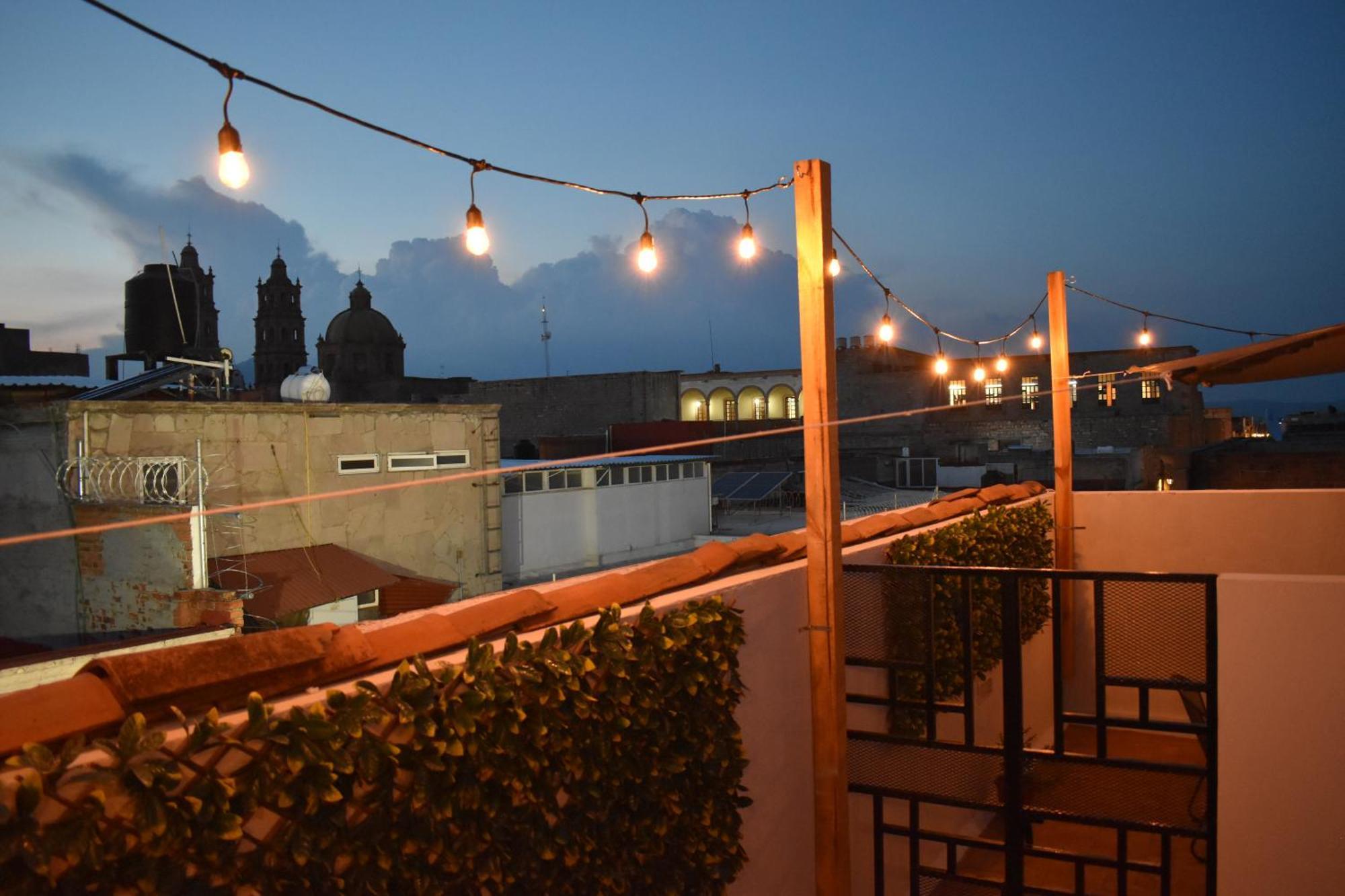 El Suburbio - Serapio Rendon Morelia Eksteriør billede
